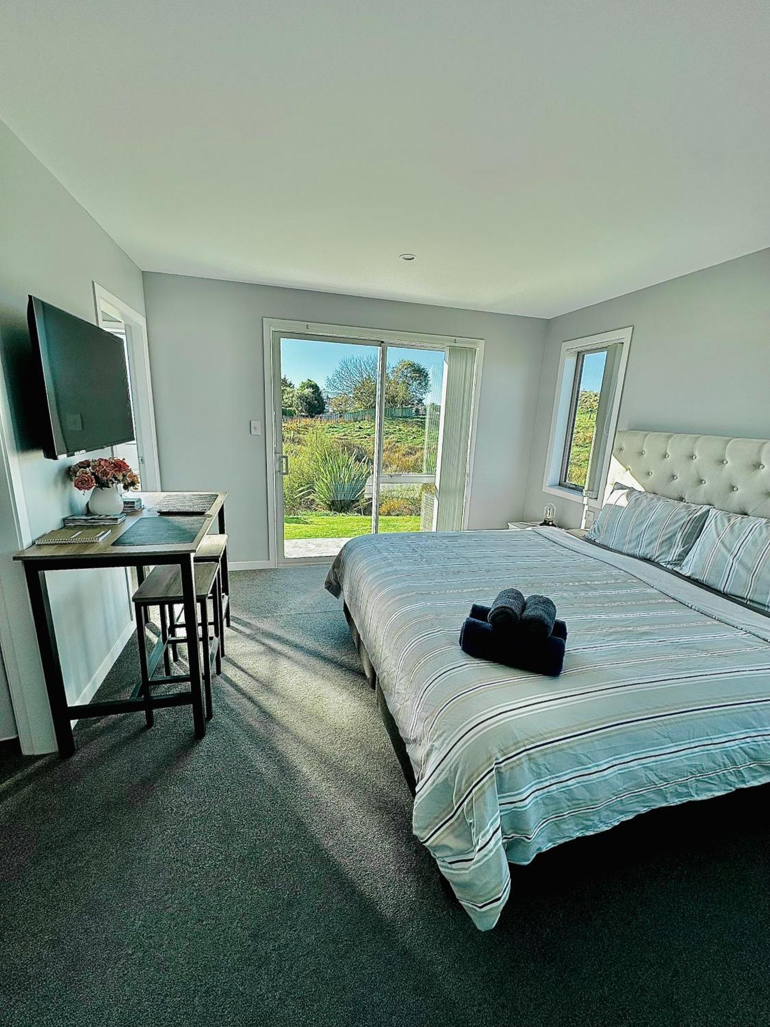 Maple Retreat By Blue Spring Hotel Putaruru Exterior photo